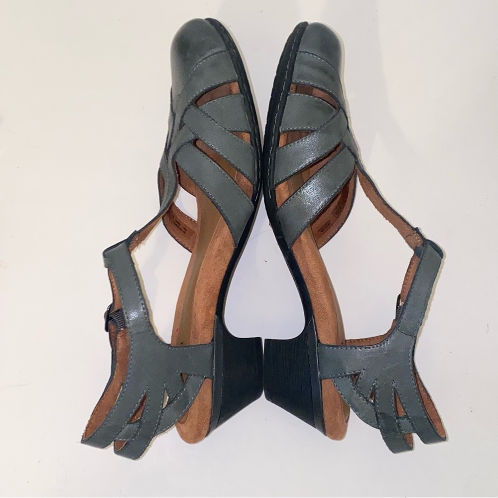 Cobb Hill Aubrey Gray Leather Cushioned Comfort Slingback Pumps - Picture 11 of 16